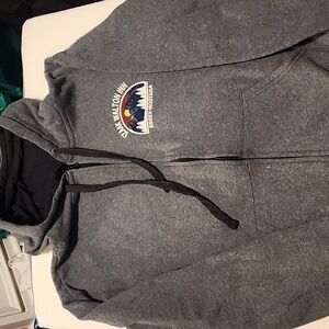 Izaak Walton Inn Sweatshiet